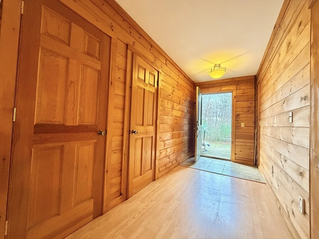 Photo of 1854 Greenwich Rd
