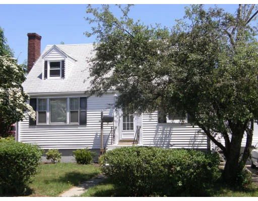 Photo of 6 Chestnut Cir