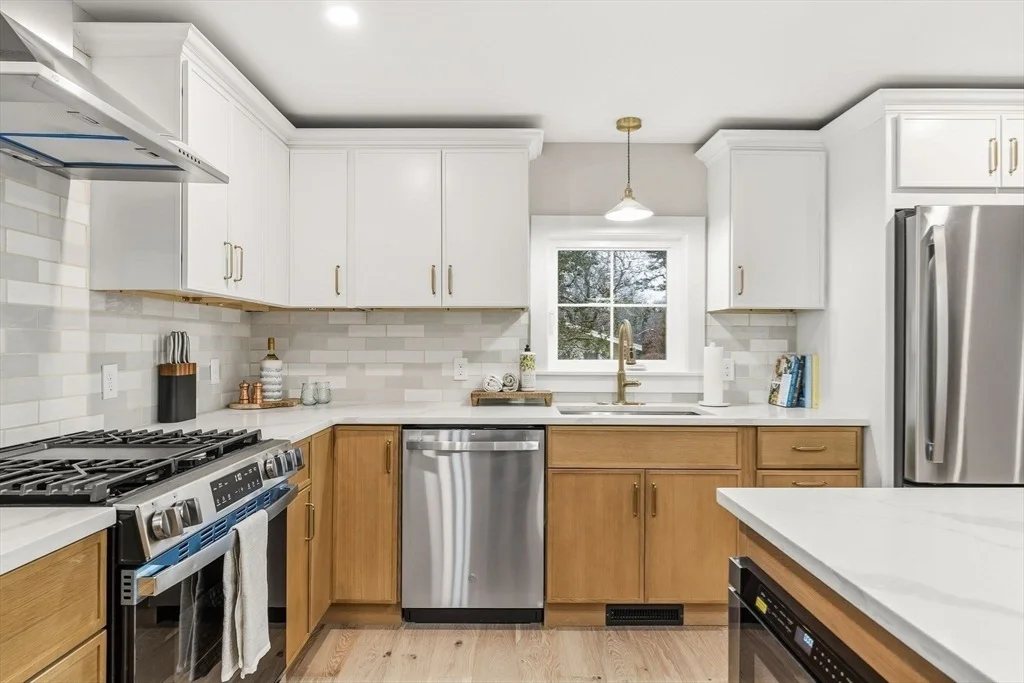 Photo of 68 Lakeside Dr