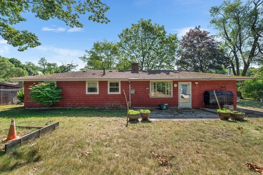 Photo of 2 Curwen Rd