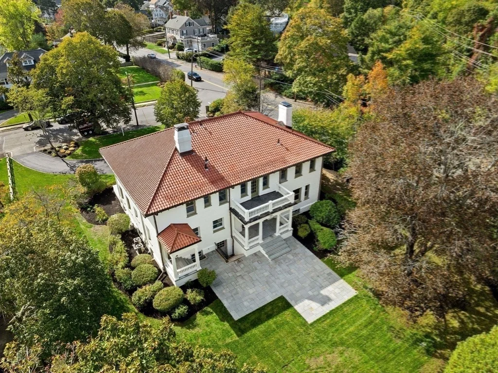 Photo of 2 Ocean Avenue