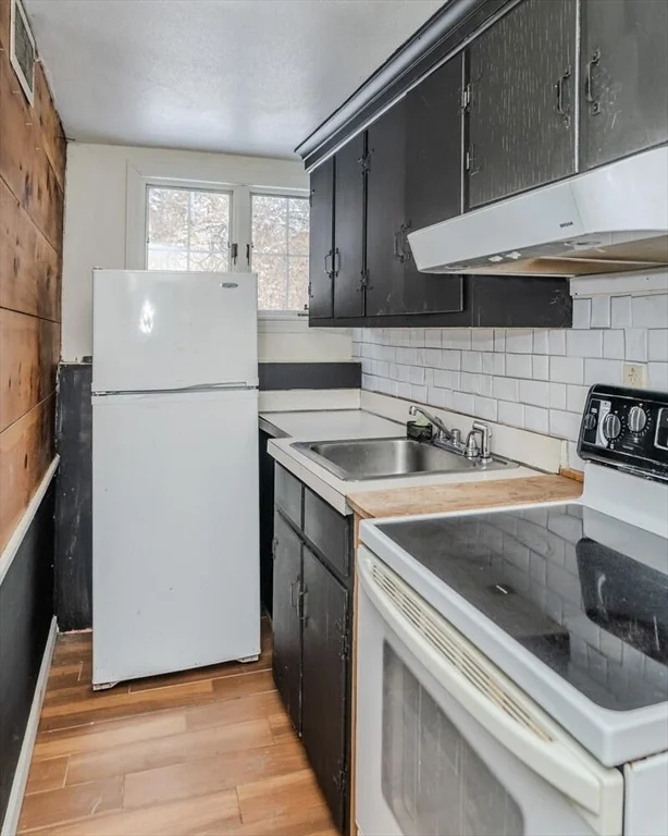 Photo of 111 Amherst Rd