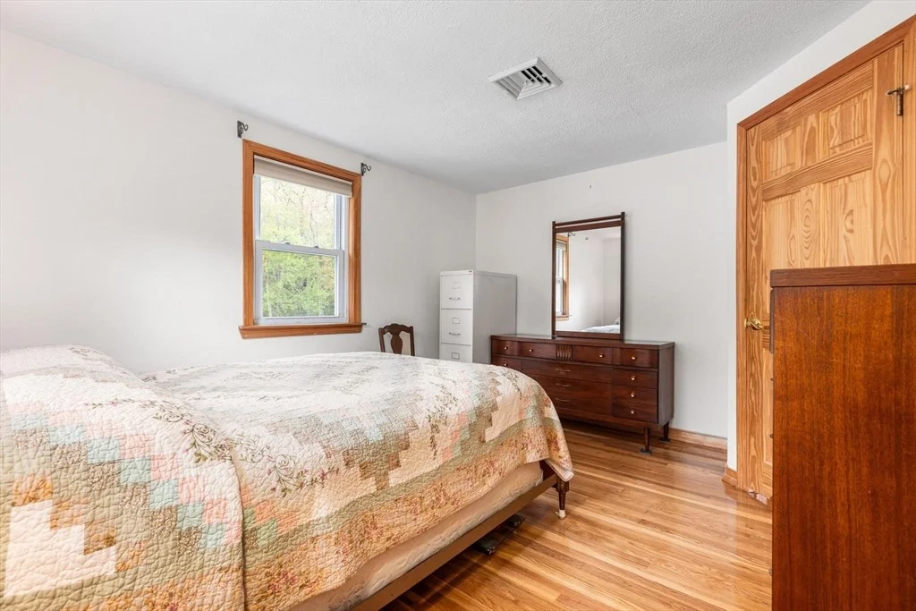Photo of 44 Batchelder Road