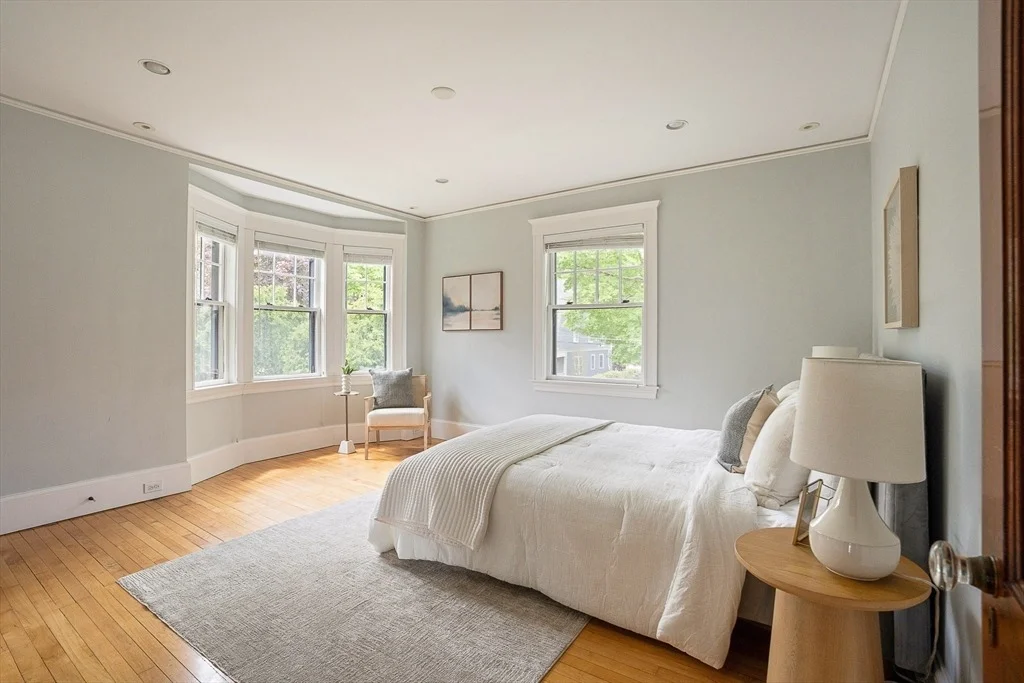 Photo of 4 Lawrence St