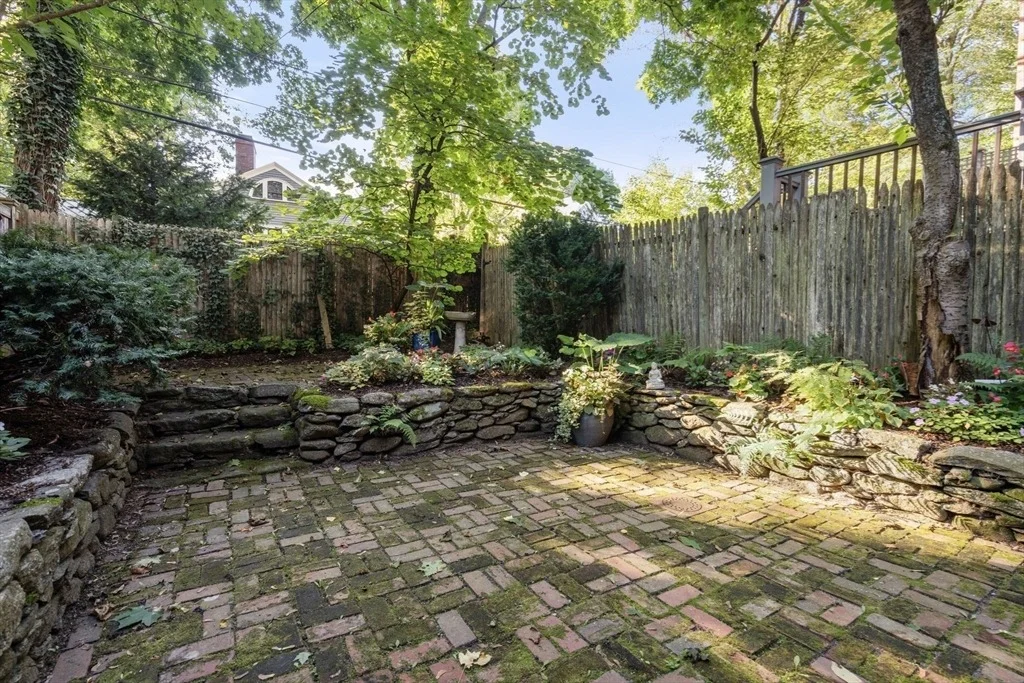 Photo of 236 Walnut Street