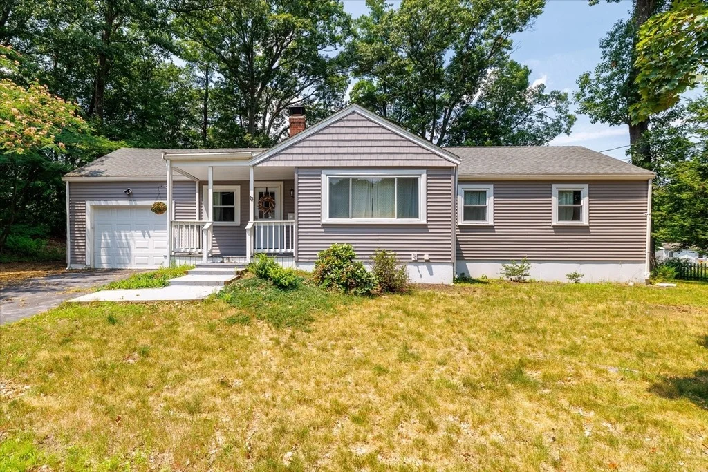 Photo of 13 Curley Dr