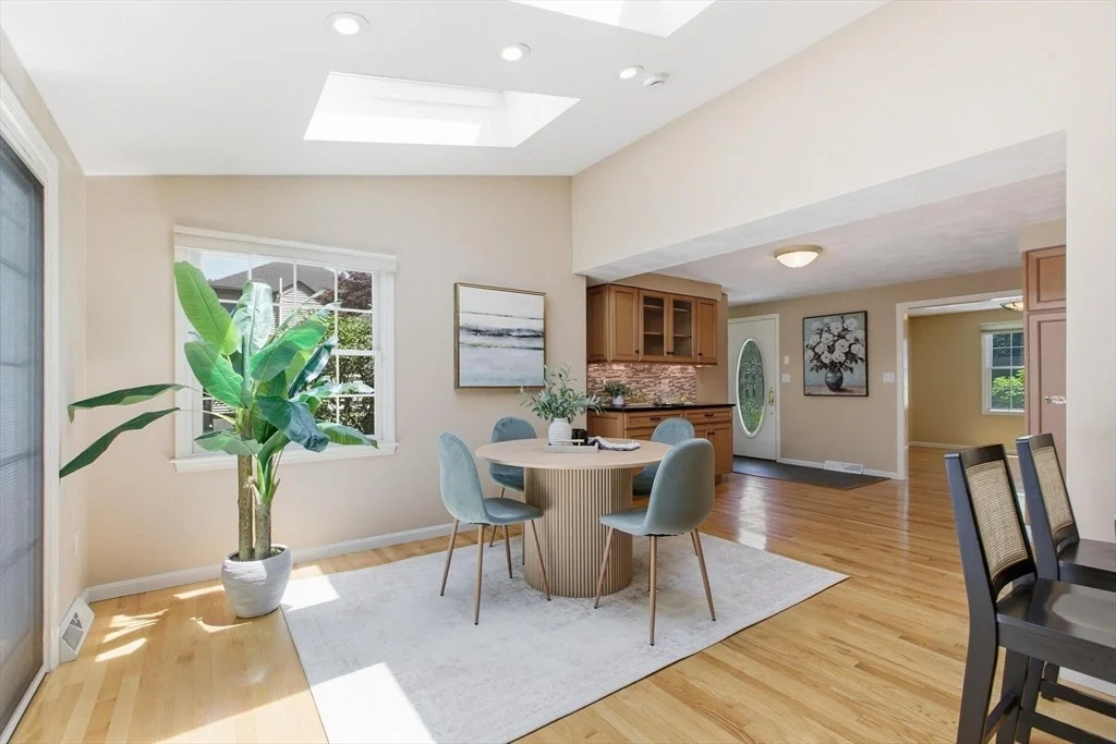 Photo of 11 Thornton Dr