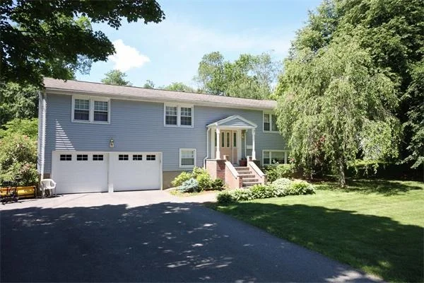 Photo of 7 Joanne Dr