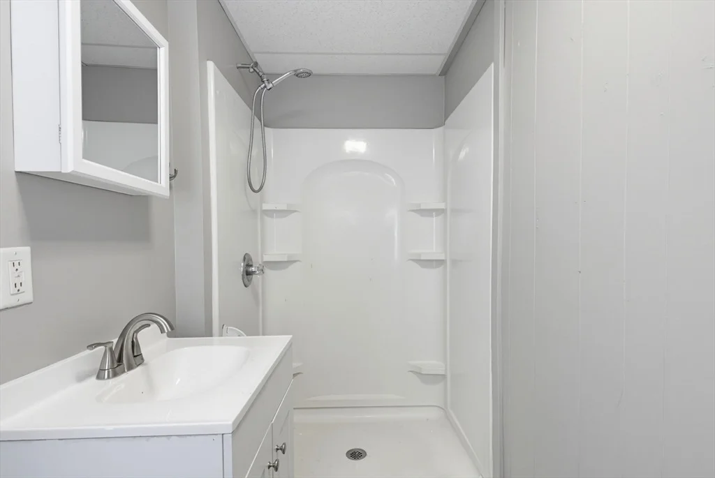 Photo of 2-8 Ross Ave