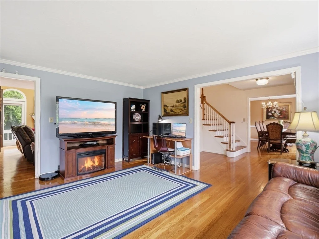 Photo of 293 Davis Street