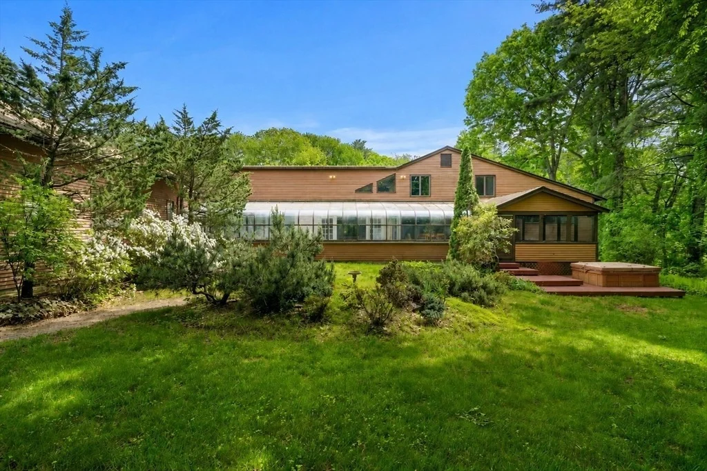 Photo of 29 Pine Ridge Rd