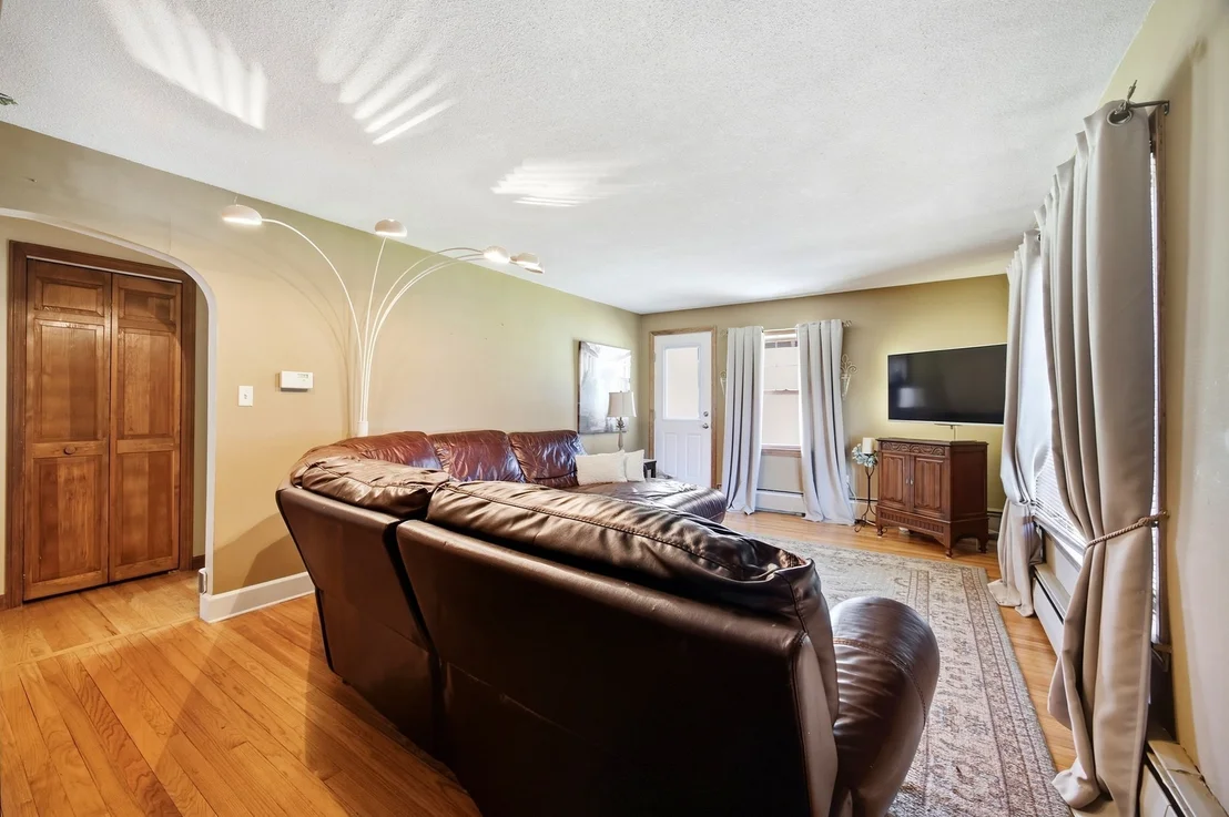Photo of 27 Palmer Ave