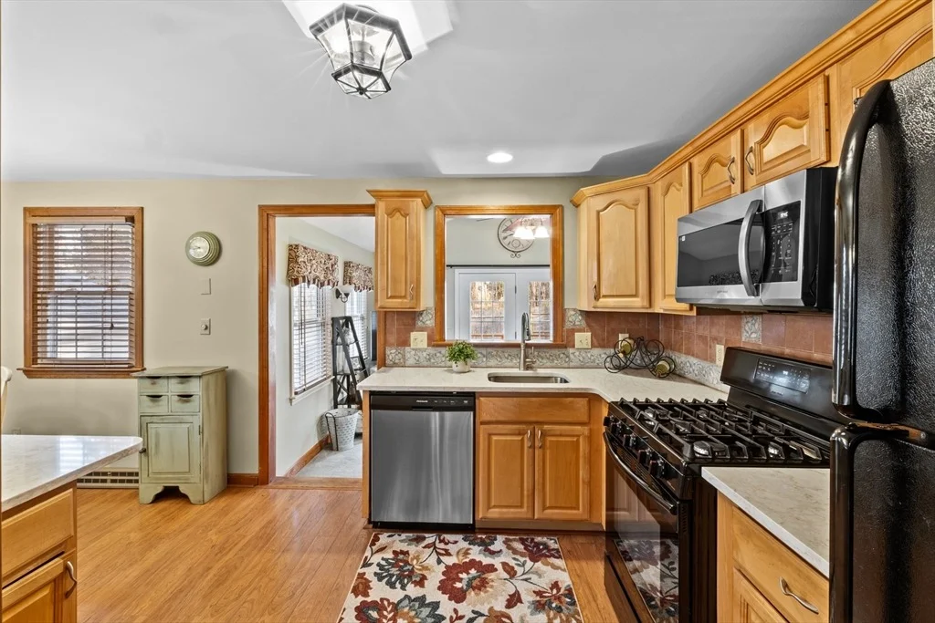 Photo of 2 Meadow Rd