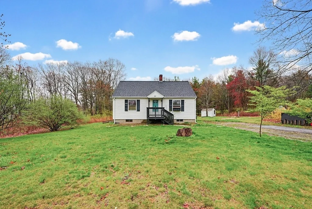 Photo of 321 Townsend Hill Rd