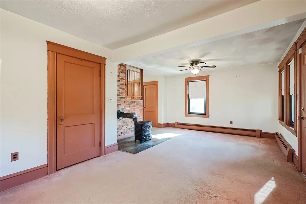 Photo of 940 Read St.