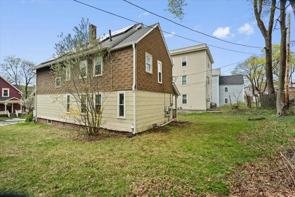 Photo of 40 Duxbury Rd