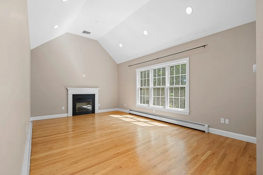 Photo of 25 Upland Rd