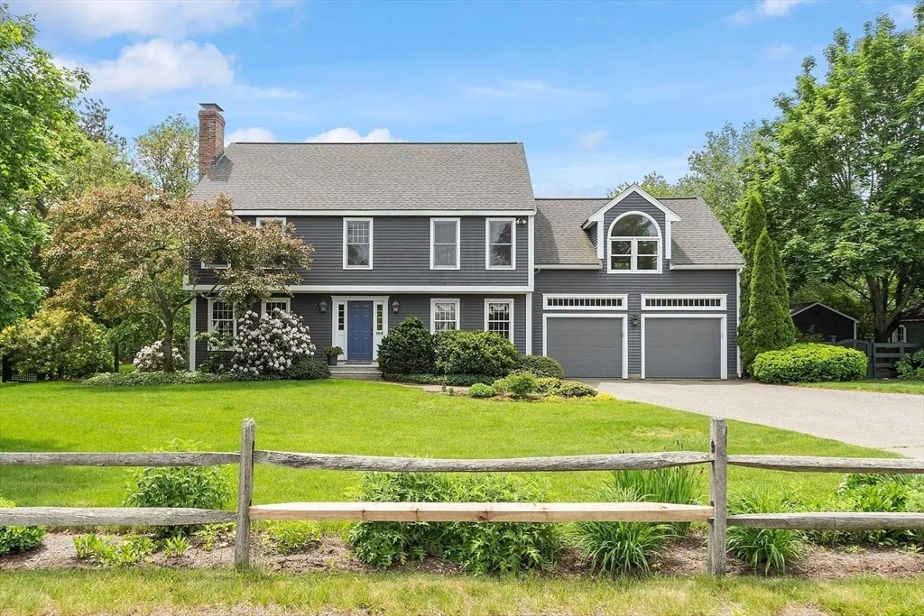Photo of 166 Harrington Ave