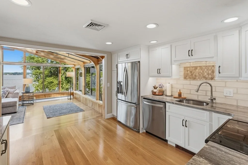 Photo of 86 Bates Point Rd