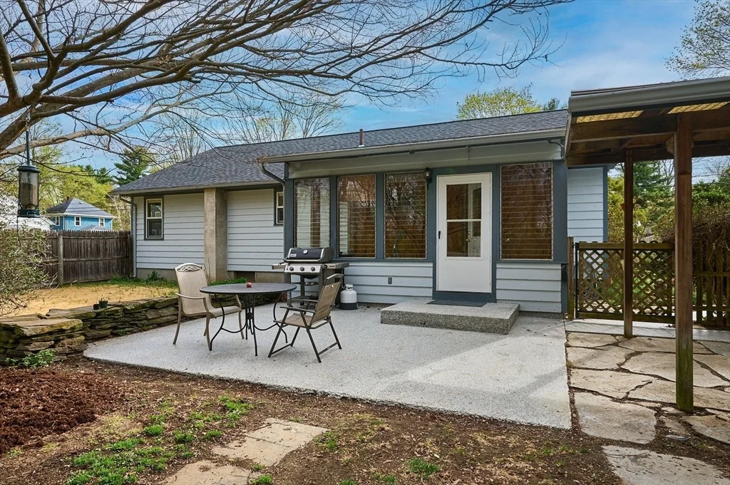 Photo of 56 Oak St