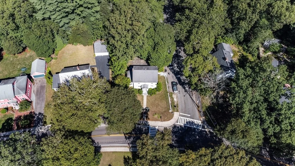 Photo of 108 Warren Rd