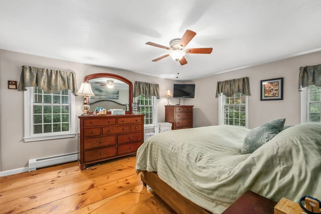Photo of 7 Barnside Ln
