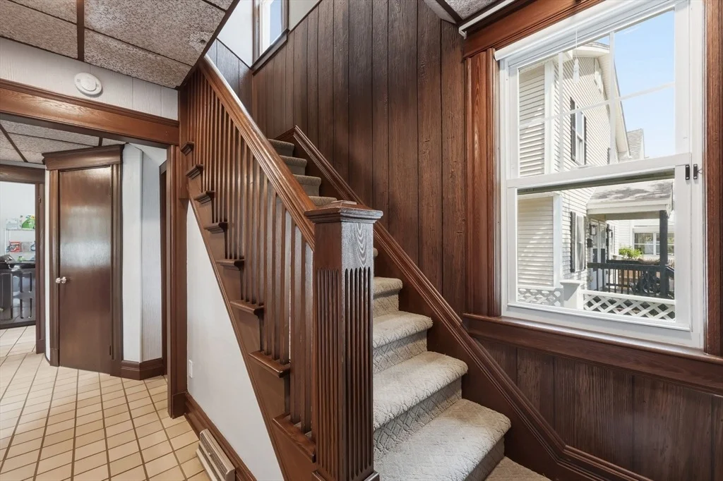Photo of 585 Armory St