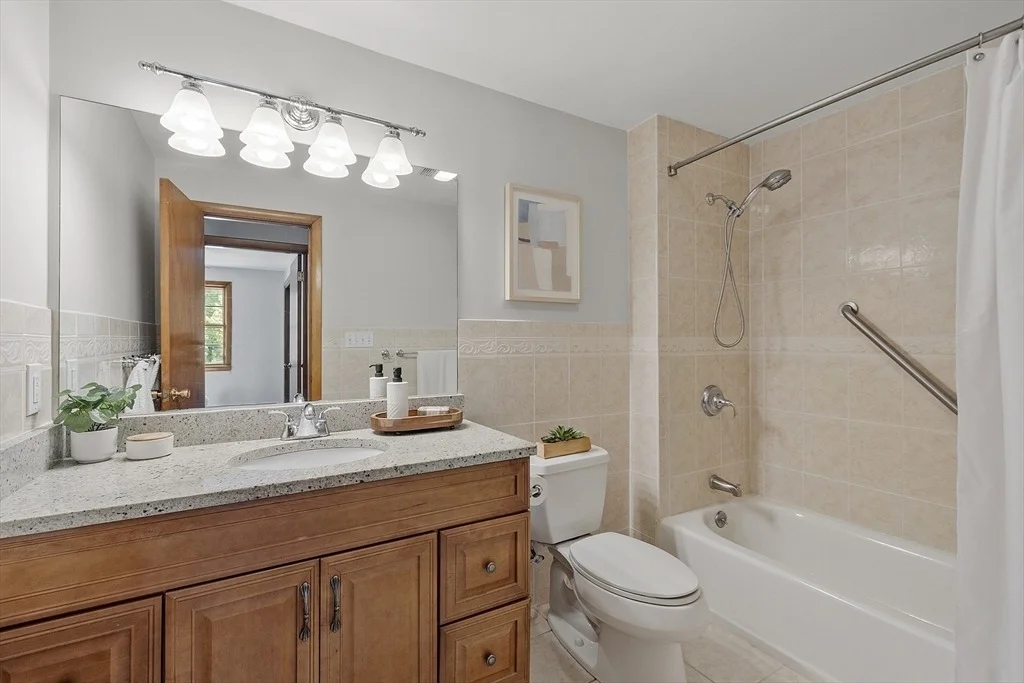 Photo of 415 Arlington St