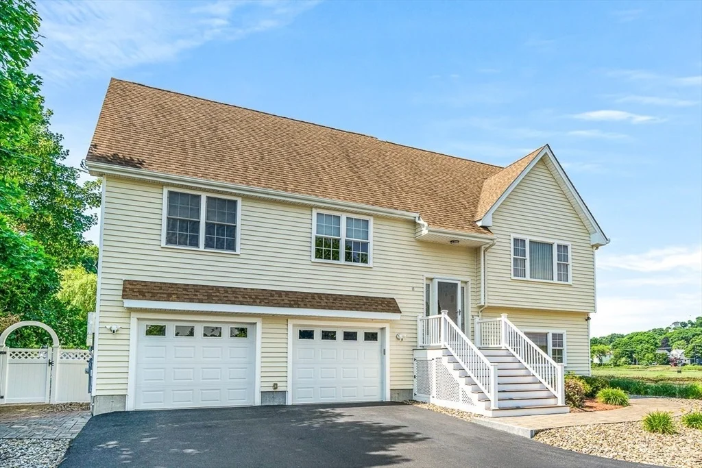Photo of 8 Glen St.