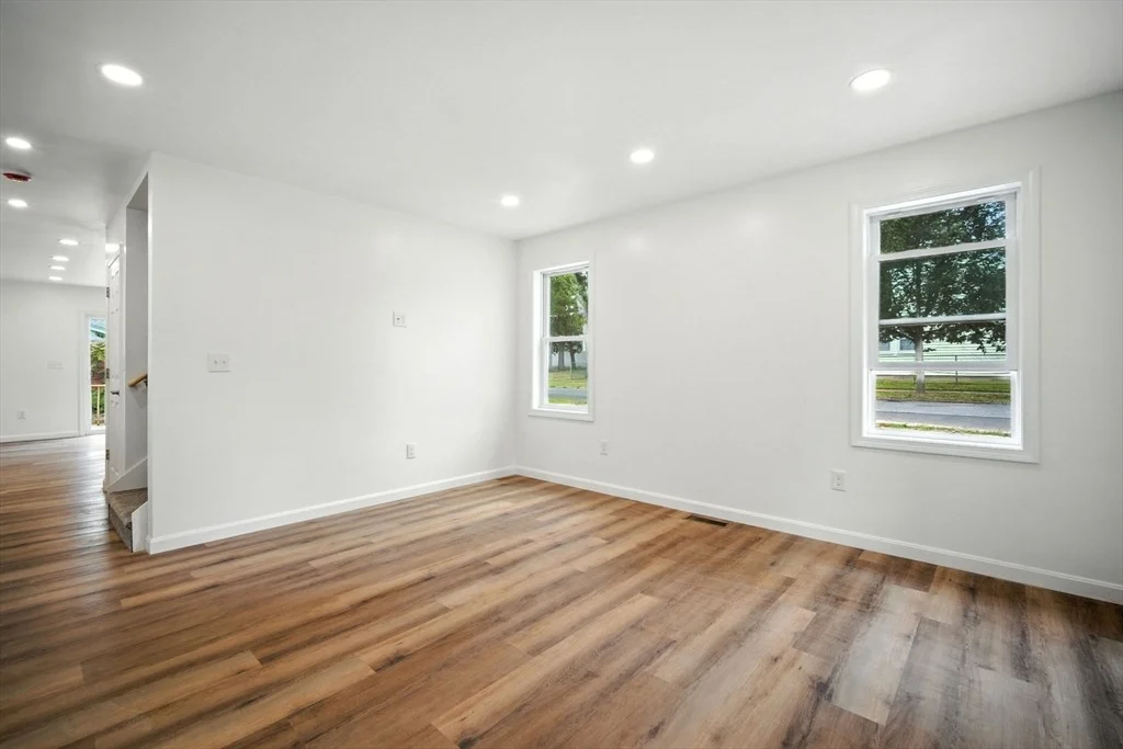 Photo of 150 Seymour Ave