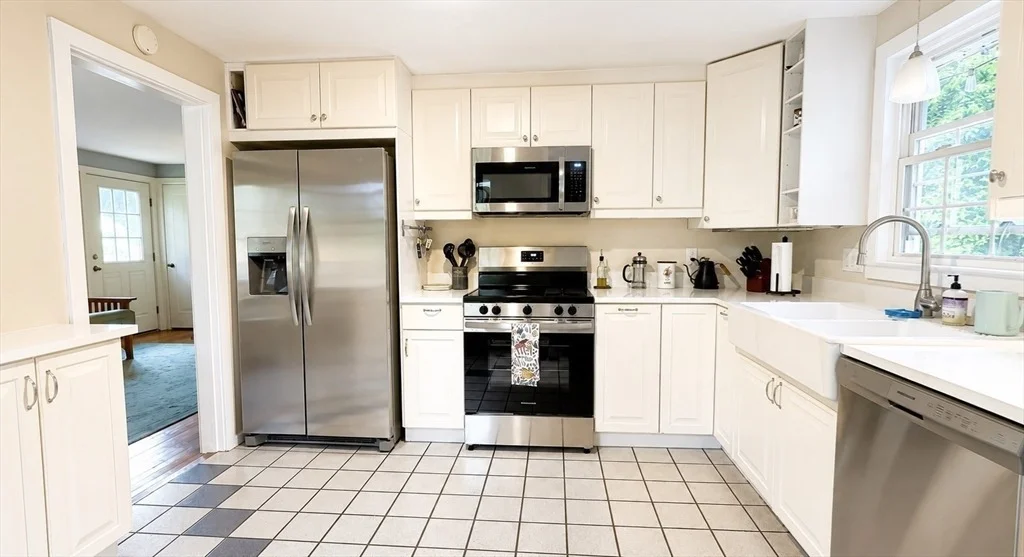 Photo of 84 Harlow Dr.
