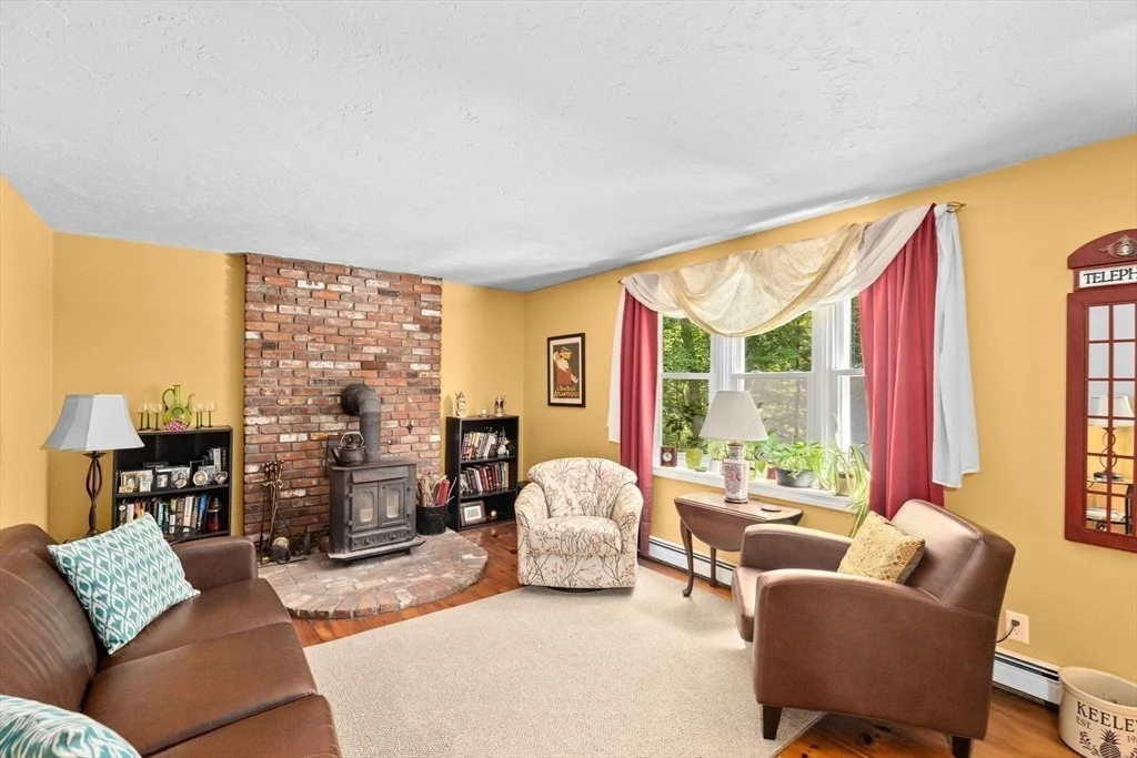 Photo of 58 Pudding Brook Dr