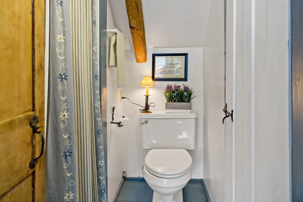 Photo of 303 Phinney's Lane