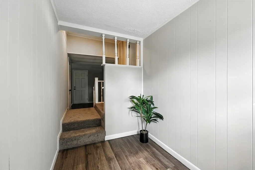 Photo of 69 Willard Ave
