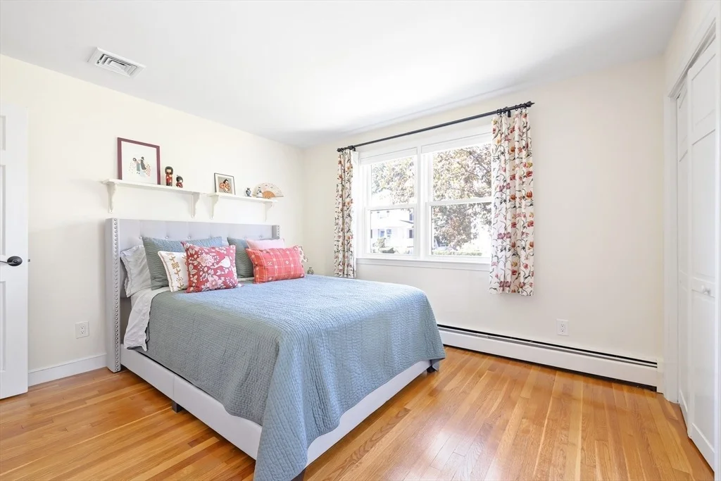 Photo of 28 Cottage St