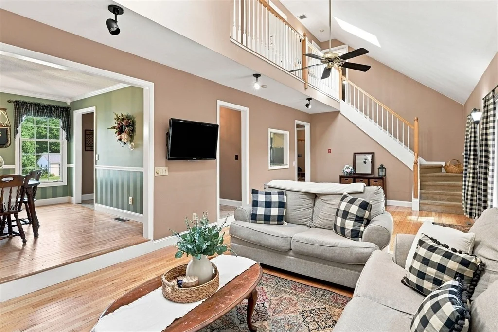 Photo of 30 Sylvan Circle