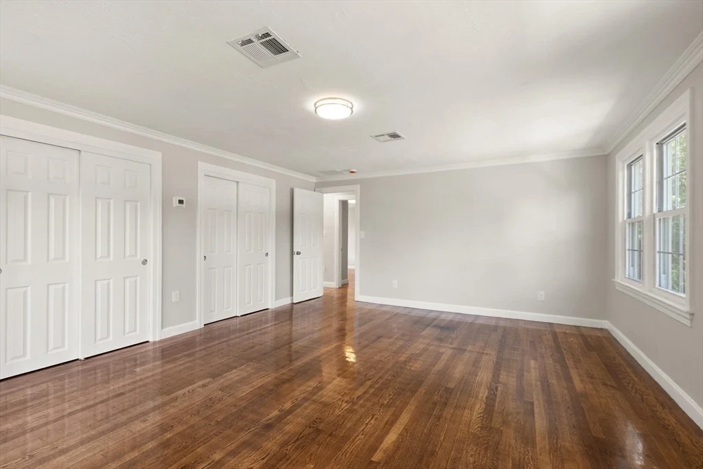Photo of 129 Maple Ave