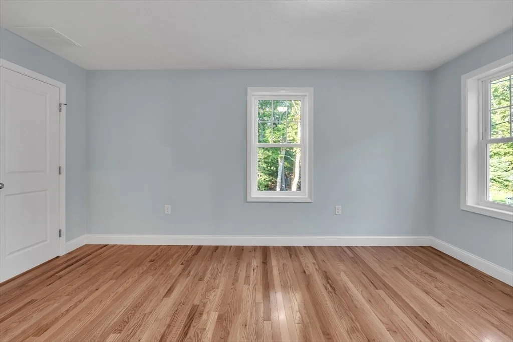 Photo of 18 Columbine Rd