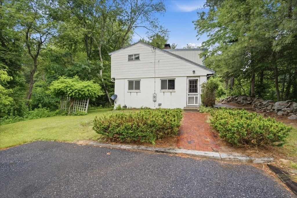 Photo of 40 Maple St