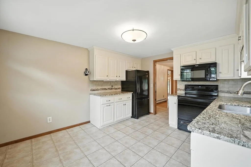 Photo of 28 Sterling Dr