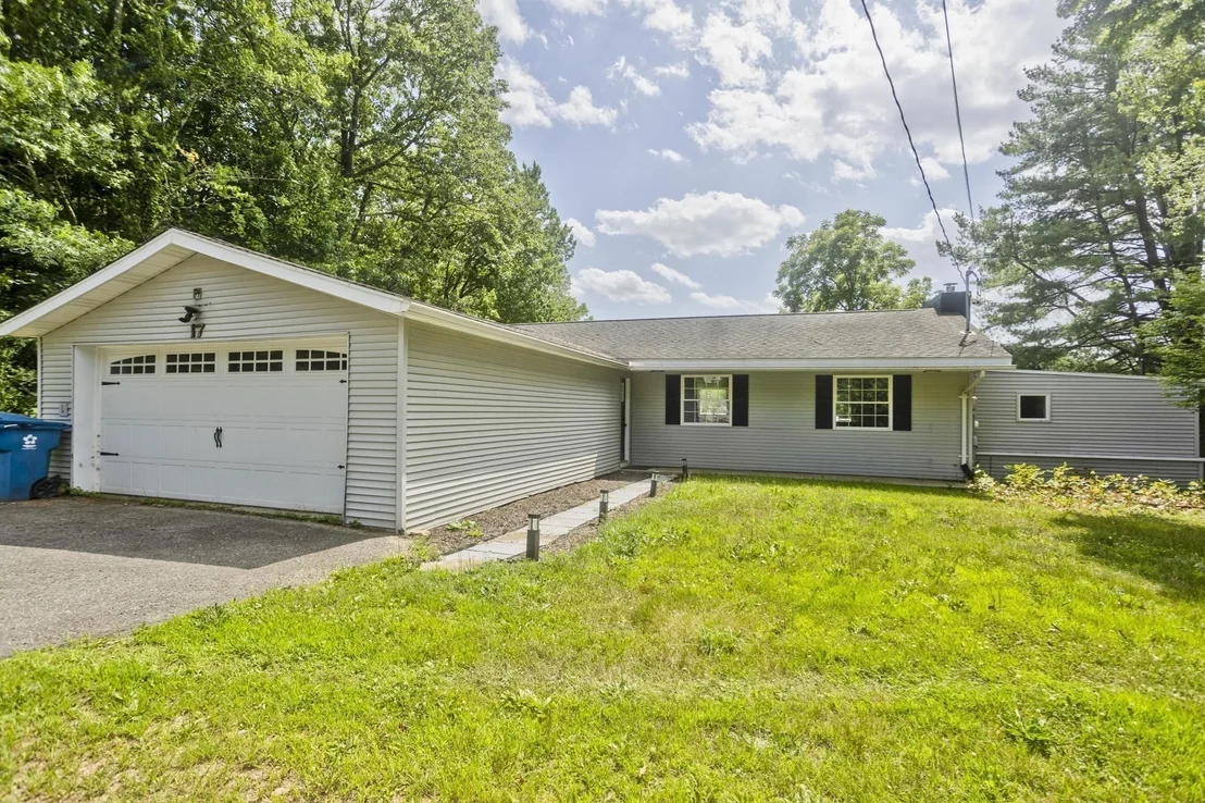 Photo of 17 Congamond Rd