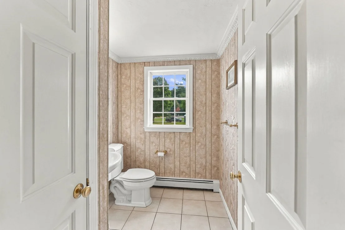 Photo of 27 Charles Ave