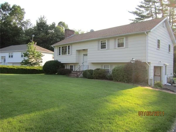 Photo of 1 Juniper Ln