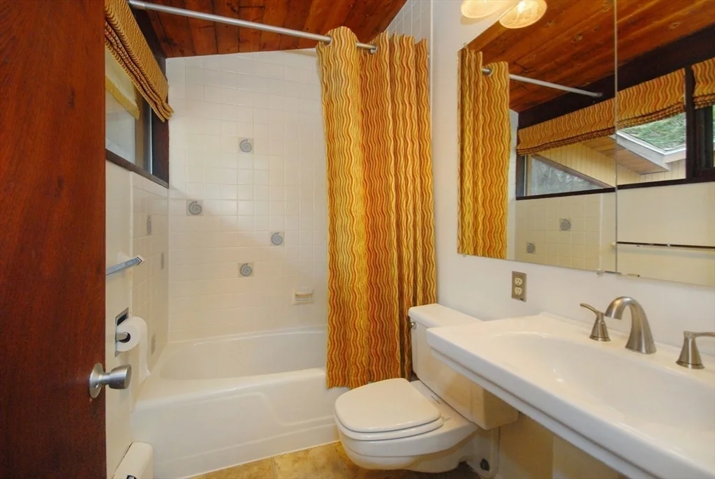 Photo of 38 Woodside Rd