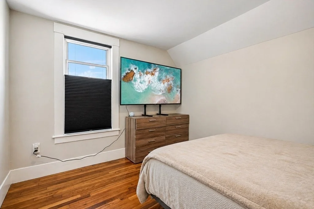 Photo of 19 Sheldon St