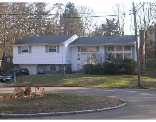 Photo of 15 Walnut Knoll