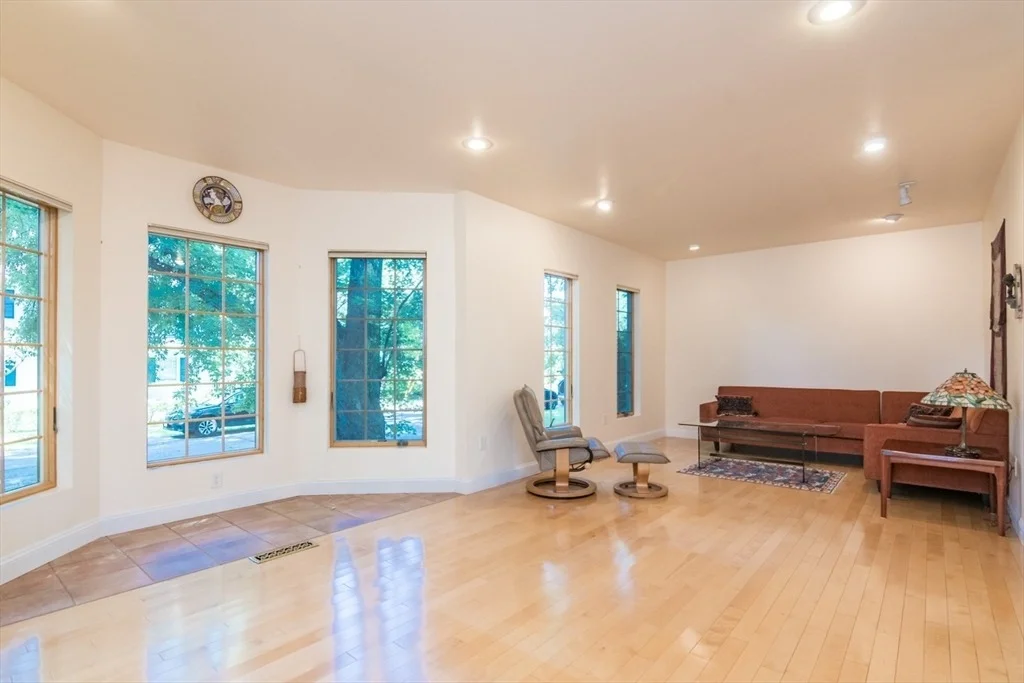 Photo of 62 Fairview Ave
