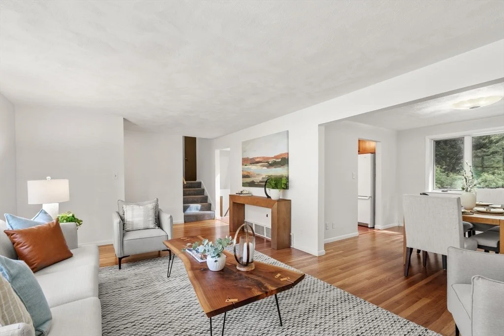 Photo of 97 Barton Dr