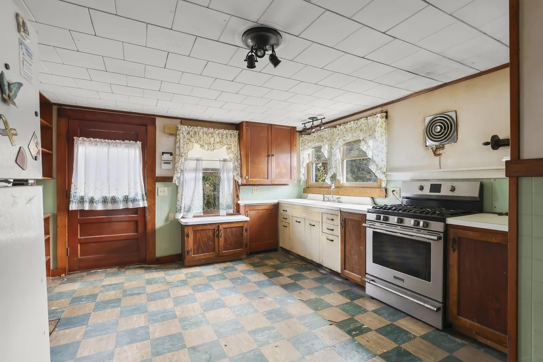 Photo of 2576 Cranberry Hwy