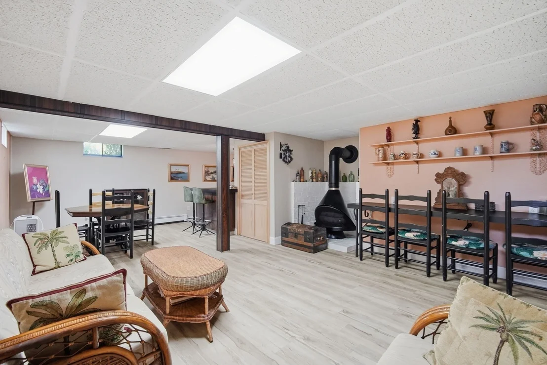 Photo of 6 Sasur St